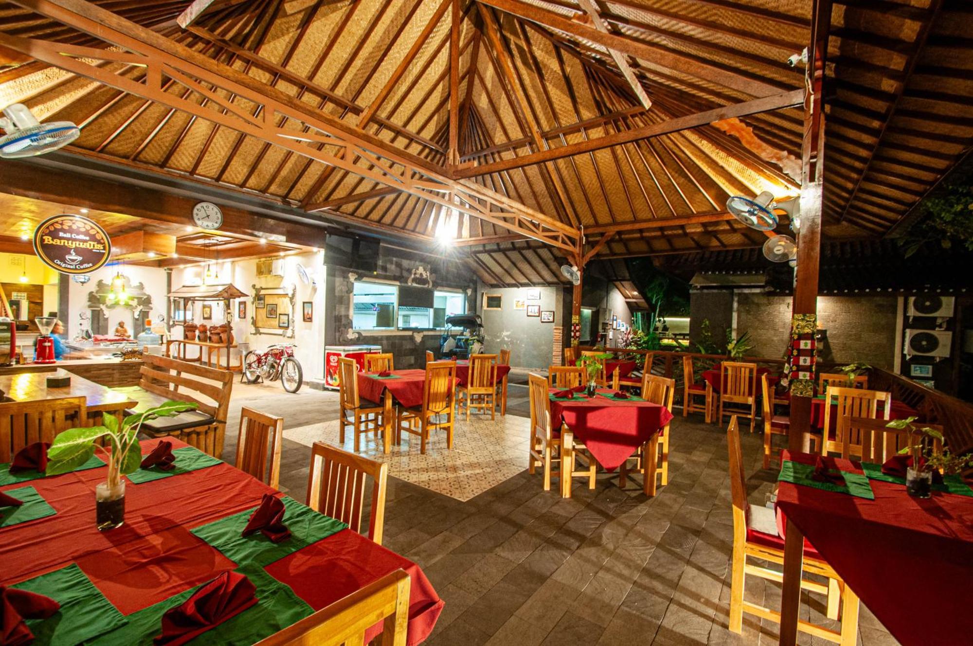 Kubuku Eco Dive Lodge And Yoga Pemuteran  Exterior photo